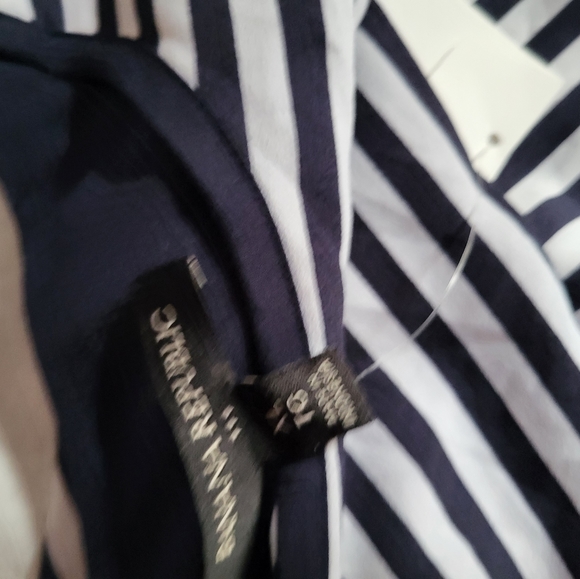 Women top - Picture 2 of 3